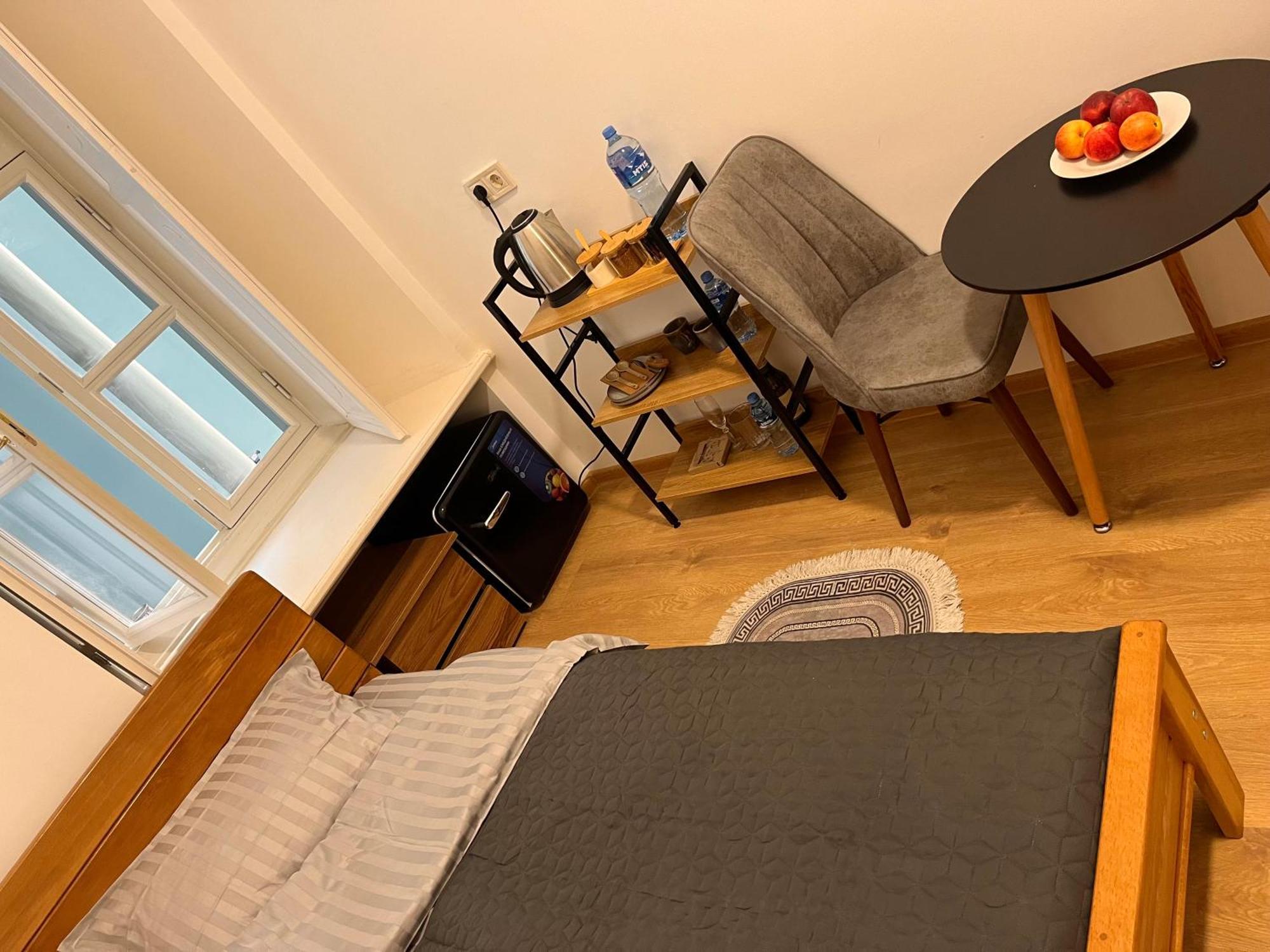 Salomes Guest Room Тбилиси Екстериор снимка